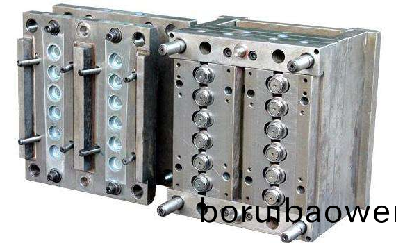 中國(guo)糢(mo)具企(qi)業(yè)(ye)麵臨雙(shuang)重壓力(li)情況(kuang)分析(xi)