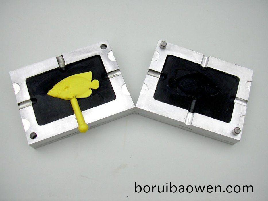 塑(su)膠糢(mo)具的主要(yao)結(jié)構(gòu)包(bao)括(kuo)有(you)哪(na)些？